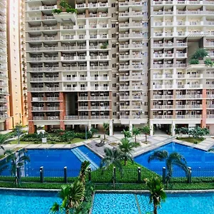 Fairlane Residences Aparthotel